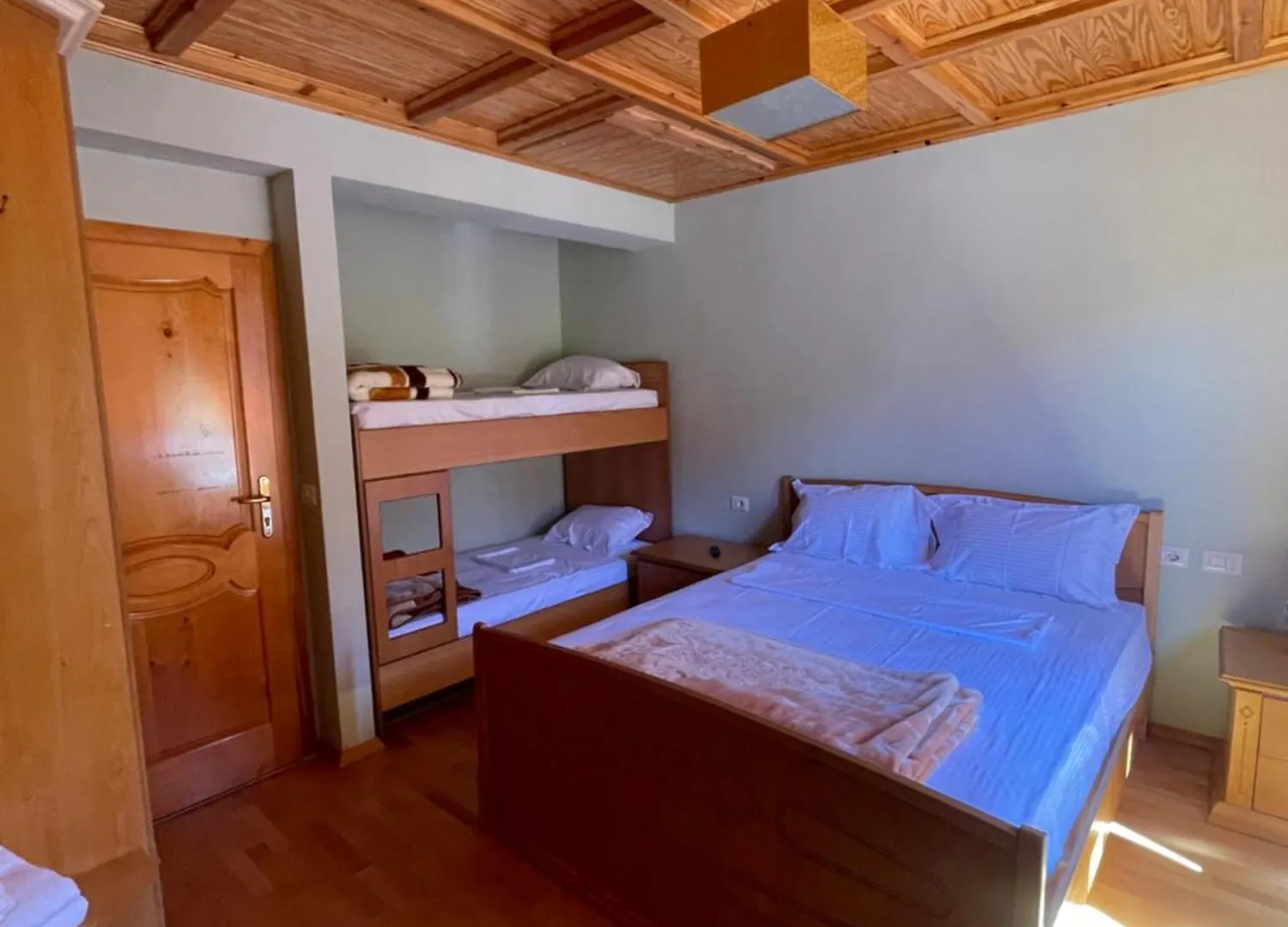 Lura Hotel Fushe-Lure