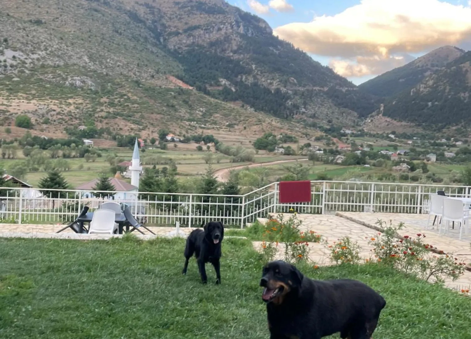 Lura Hotel Fushe-Lure